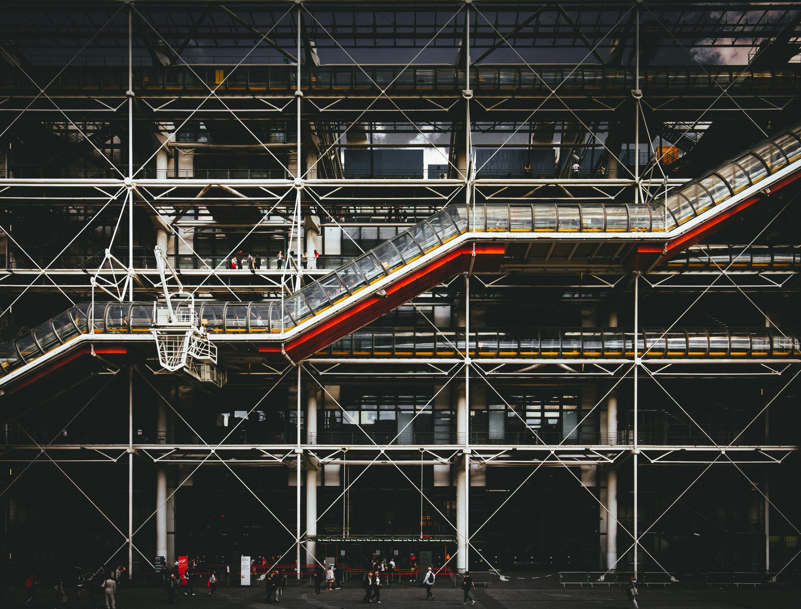 denys-nevozhai-zhwc77cR48M-unsplash